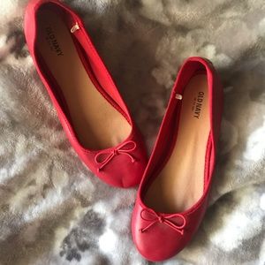 Size 9 red flats